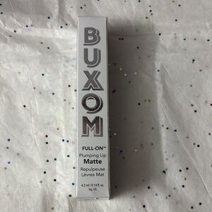 Buxom Plumping Lip Matte